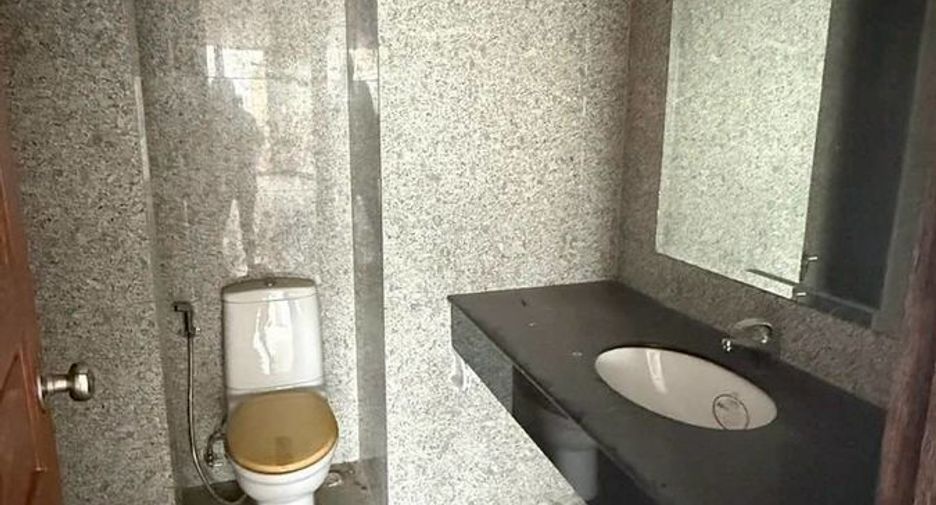 For sale 4 bedrooms condo in Bang Lamung, Chonburi