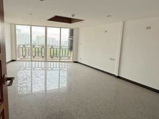 Condo en venta de 4 habitaciones en Bang Lamung, Chonburi