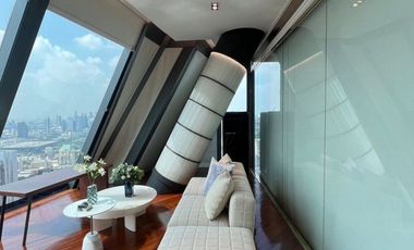 For rent 3 bedrooms condo in Khlong Toei, Bangkok