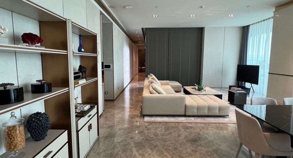 Wohnung zur Miete mit 3 Zimmer in Khlong Toei, Bangkok