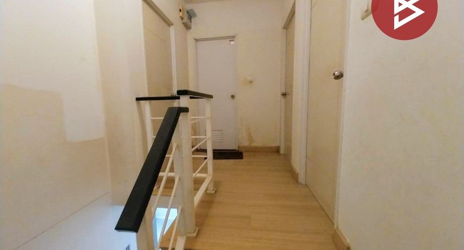 For sale 3 bedrooms townhouse in Lat Krabang, Bangkok