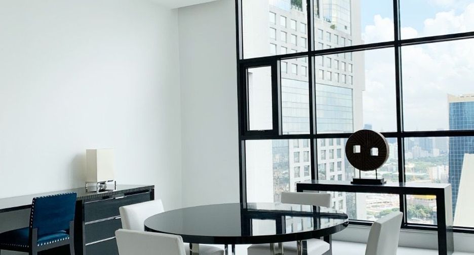 Condo en venta de 3 habitaciones en Sathon, Bangkok