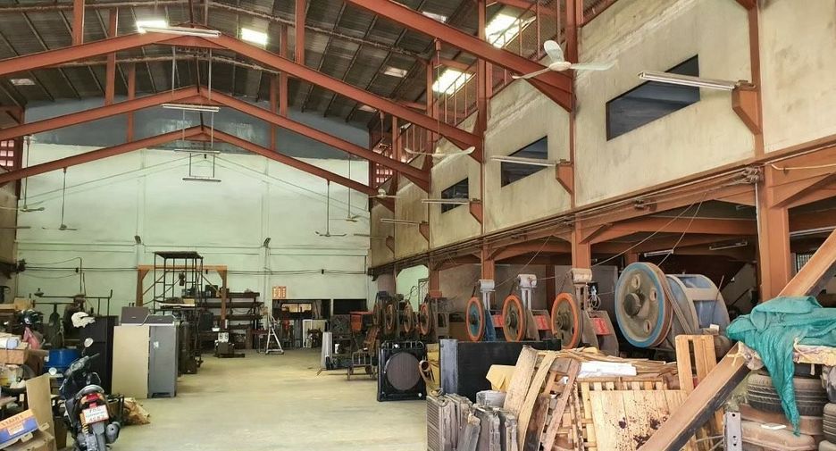 For sale warehouse in Bang Na, Bangkok