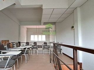 For sale 3 bedrooms retail Space in Phra Samut Chedi, Samut Prakan