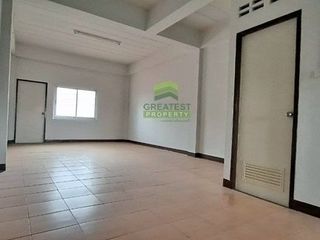 For sale 3 bedrooms retail Space in Phra Samut Chedi, Samut Prakan