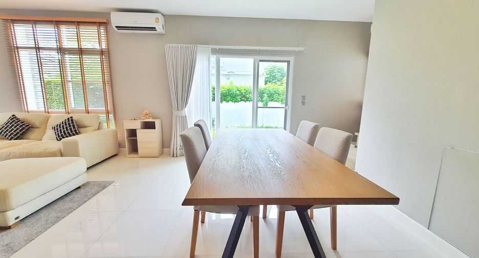 Casa en venta de 4 habitaciones en Bang Bua Thong, Nonthaburi