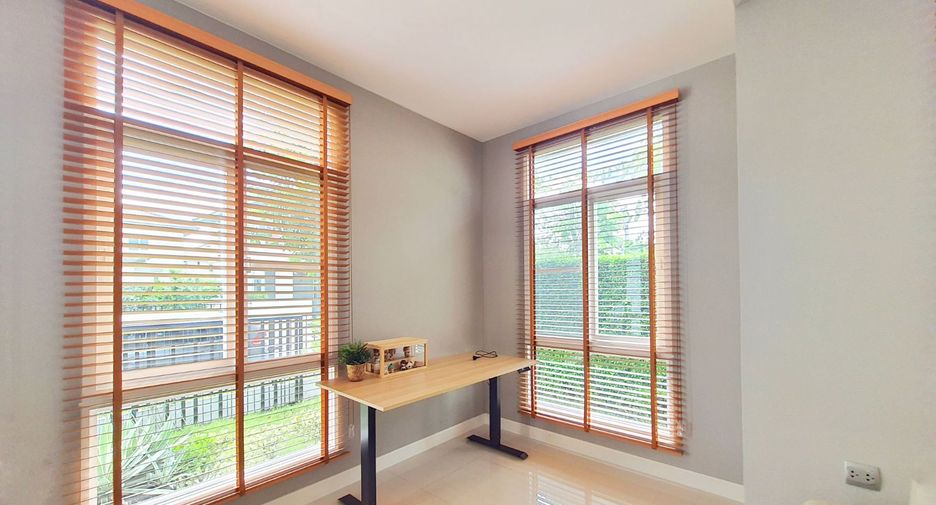 Casa en venta de 4 habitaciones en Bang Bua Thong, Nonthaburi