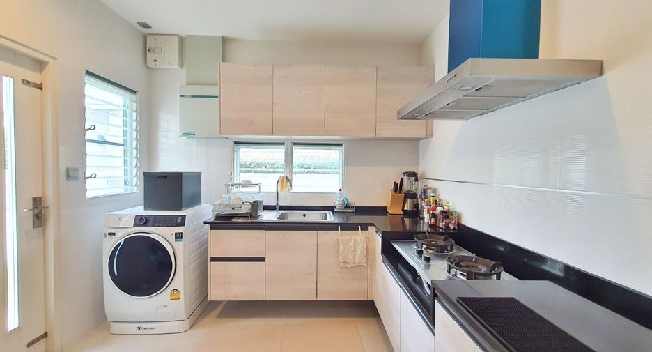Casa en venta de 4 habitaciones en Bang Bua Thong, Nonthaburi