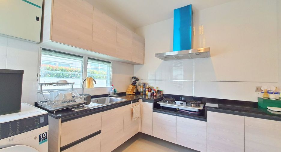 Casa en venta de 4 habitaciones en Bang Bua Thong, Nonthaburi