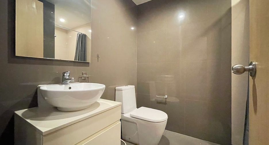 Condo en alquiler y en venta de 2 habitaciones en Khlong Toei, Bangkok
