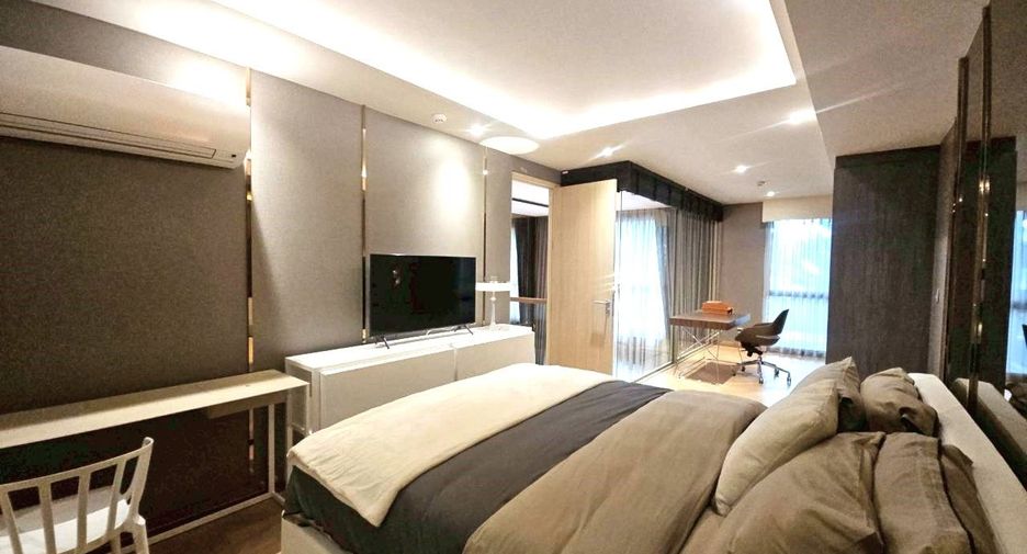For sale 2 bedrooms condo in Watthana, Bangkok