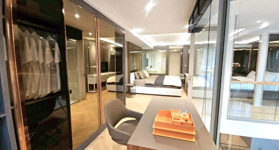 For sale 2 bedrooms condo in Watthana, Bangkok