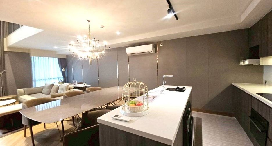 For sale 2 bedrooms condo in Watthana, Bangkok