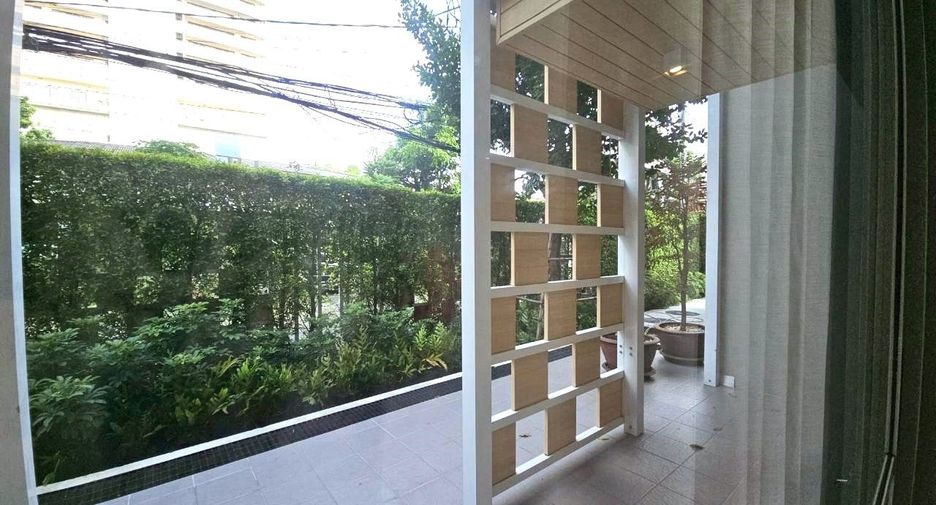 For sale 2 bedrooms condo in Watthana, Bangkok