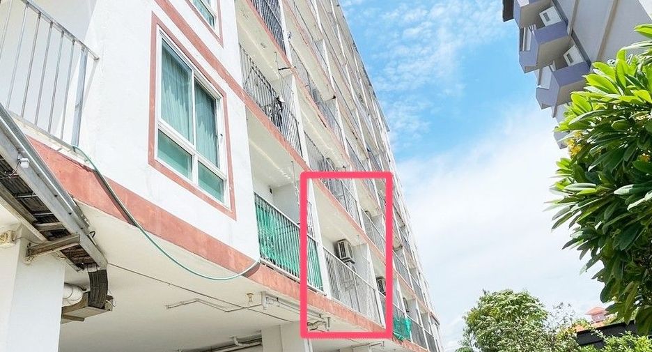 For sale 1 bed condo in Mueang Chon Buri, Chonburi