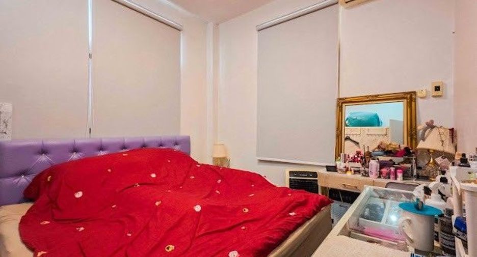 Casa en venta de 3 habitaciones en Bangkok Yai, Bangkok