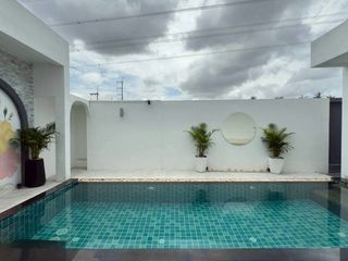 Villa zum Kauf mit 3 Zimmer in Bang Lamung, Chonburi