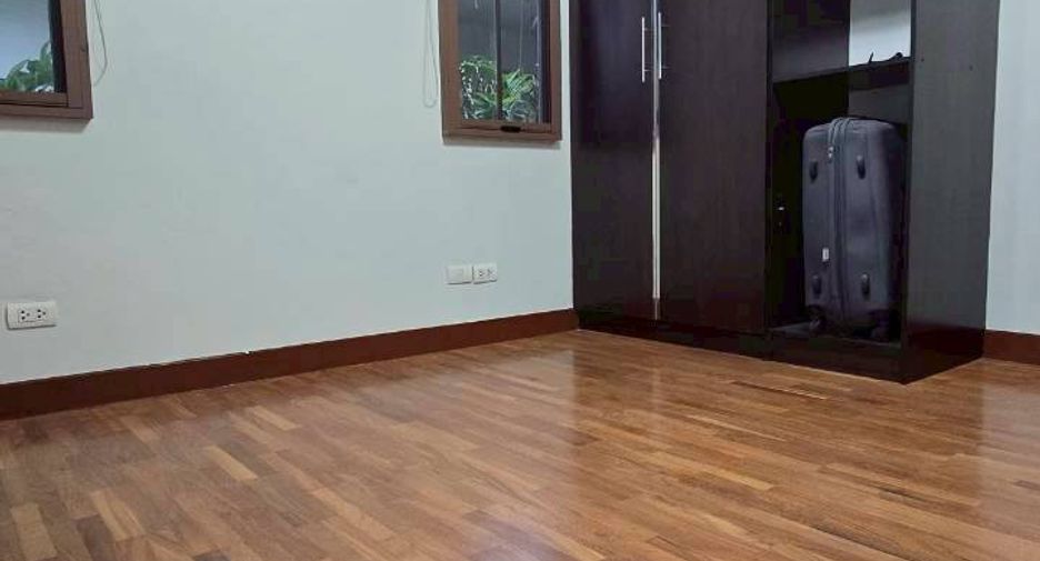 For rent 4 bedrooms house in Bang Phli, Samut Prakan