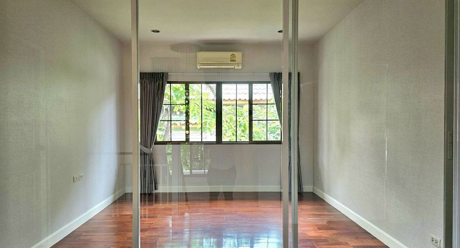 For rent 3 bedrooms house in Bang Phli, Samut Prakan