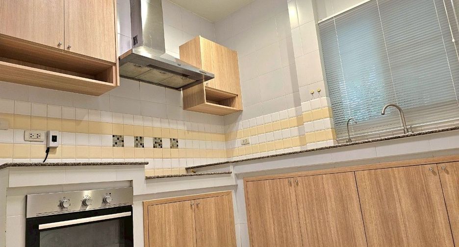 For rent 3 bedrooms house in Bang Phli, Samut Prakan