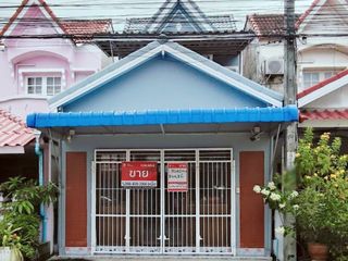 À vendre 2 chambres maison de ville à Nong Chok, Bangkok