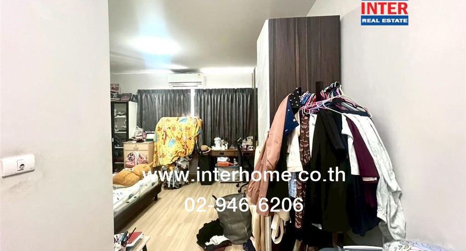 For rent and for sale 4 bedrooms retail Space in Thon Buri, Bangkok
