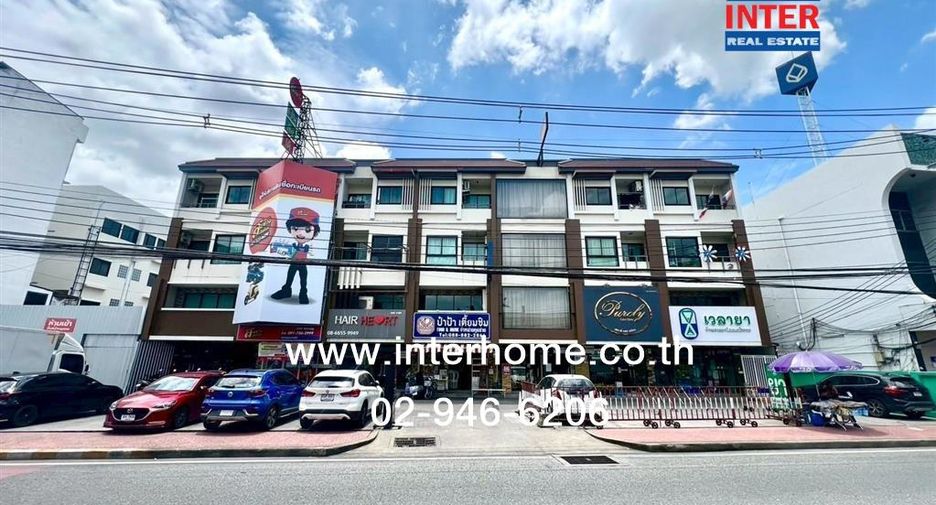 For rent and for sale 4 bedrooms retail Space in Thon Buri, Bangkok