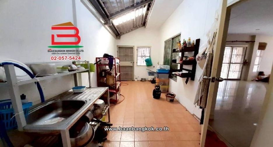 For rent and for sale 3 bedrooms townhouse in Khlong Sam Wa, Bangkok