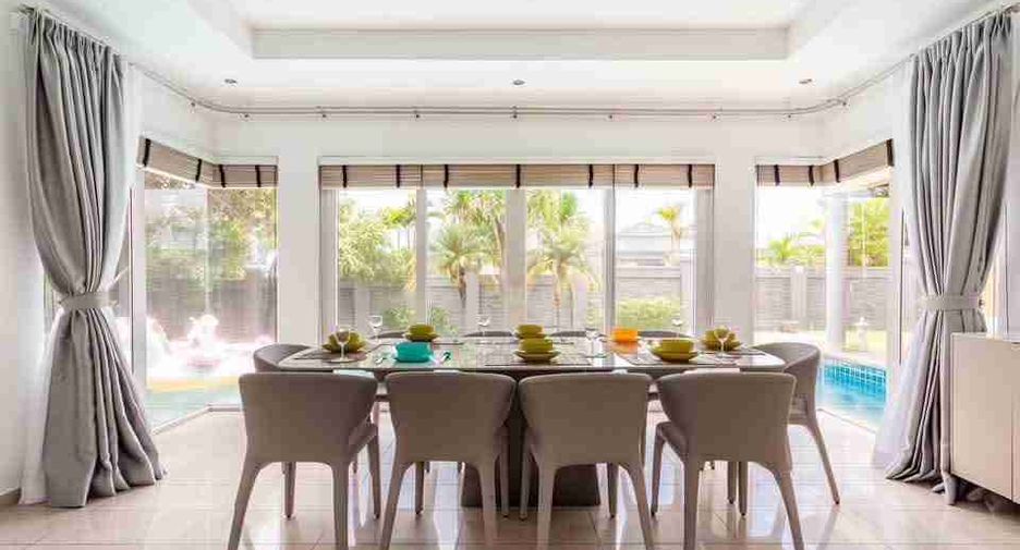 Villa en alquiler de 4 habitaciones en Bang Lamung, Chonburi