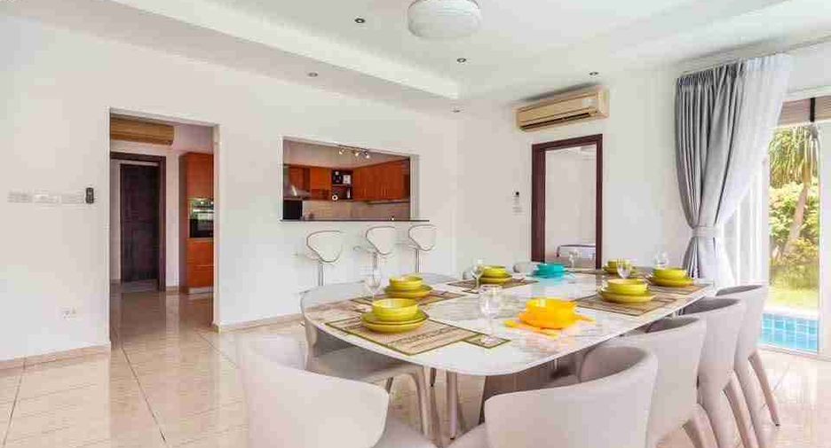 Villa en alquiler de 4 habitaciones en Bang Lamung, Chonburi