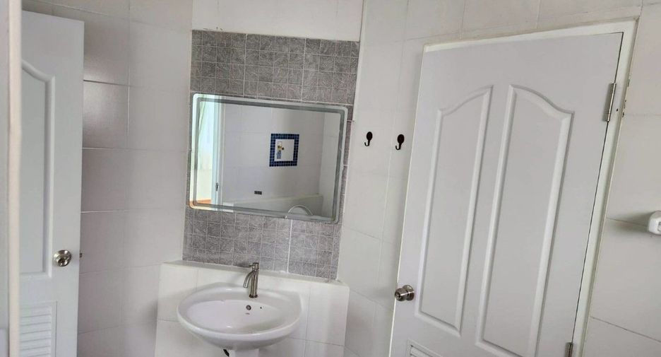 For sale 3 bedrooms house in Bang Phli, Samut Prakan