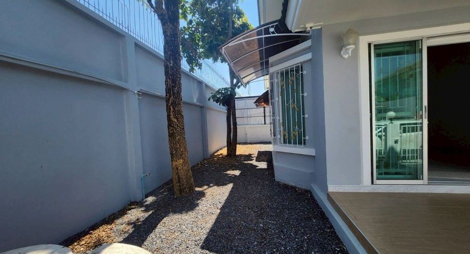 For sale 3 bedrooms house in Bang Phli, Samut Prakan