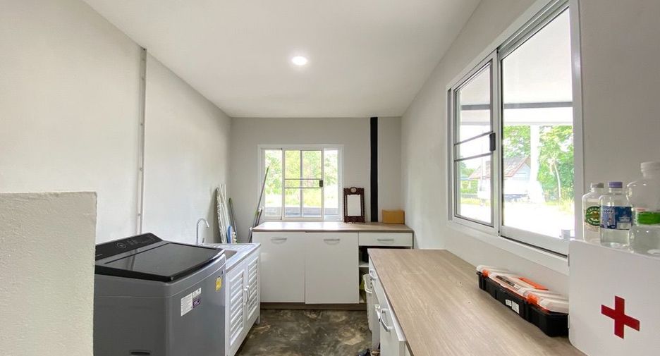 Casa en alquiler de 4 habitaciones en Hang Dong, Chiang Mai