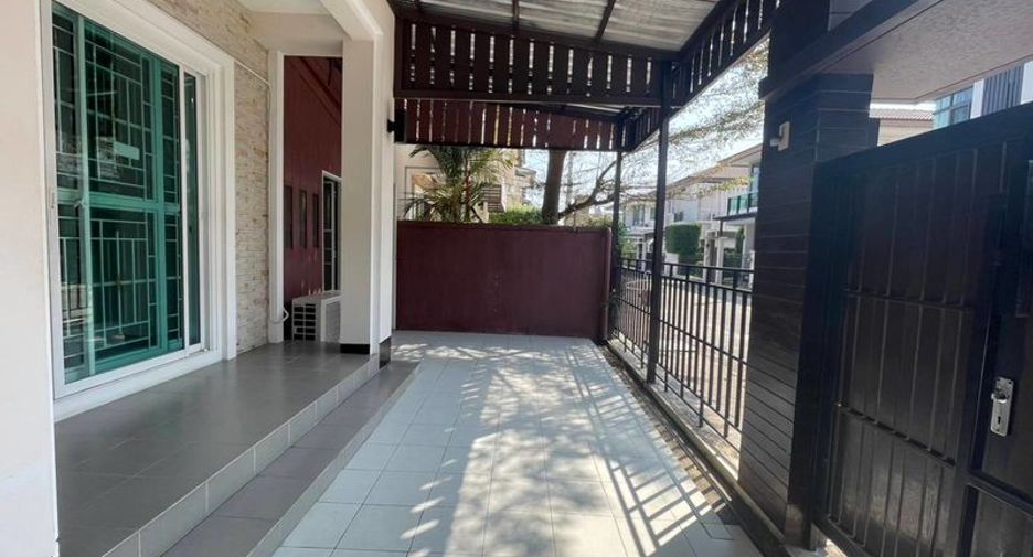 For rent 3 bedrooms house in Saraphi, Chiang Mai