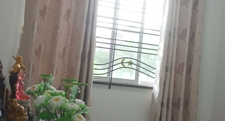 Reihenhaus zum Kauf mit Studio in Pluak Daeng, Rayong