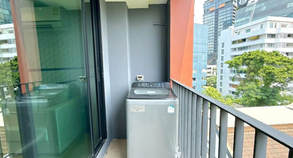 出租 2 卧室 服务式公寓 在 Khlong Toei, 曼谷