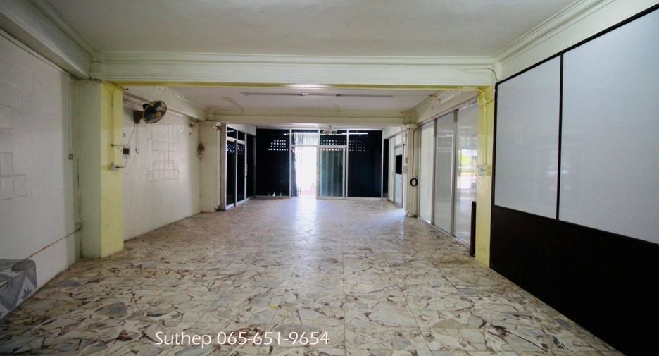 À vendre 20 chambres local commercial à Mueang Rayong, Rayong