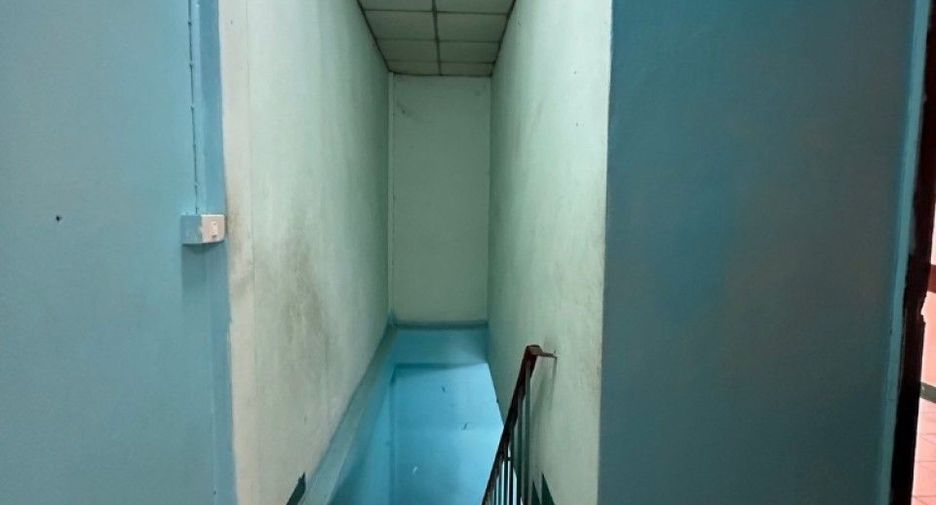 À vendre studio maison de ville à Mueang Samut Prakan, Samut Prakan