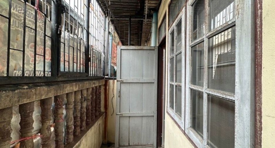 À vendre studio maison de ville à Mueang Samut Prakan, Samut Prakan