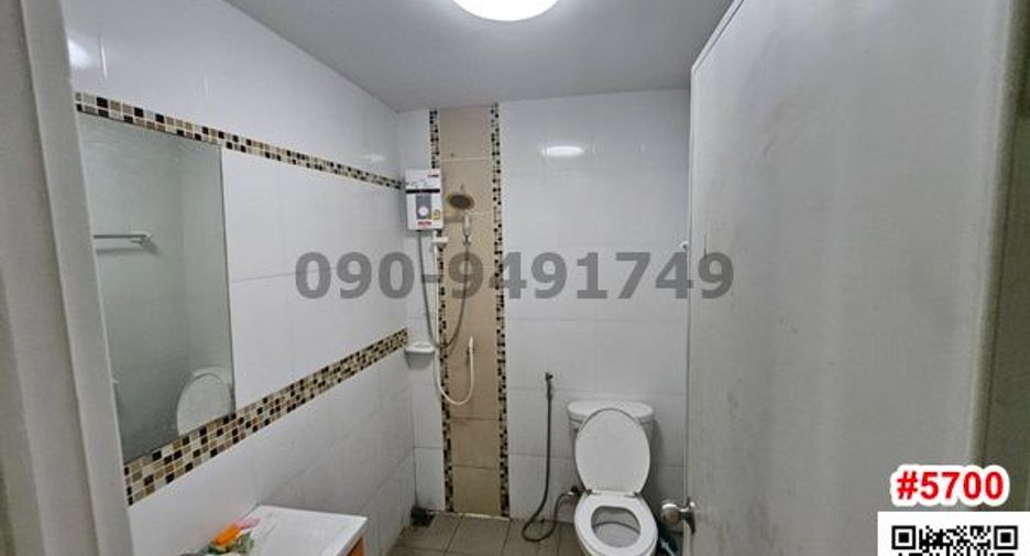 For rent 3 bedrooms townhouse in Suan Luang, Bangkok