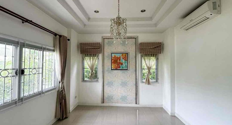 For sale 3 bedrooms house in East Pattaya, Pattaya