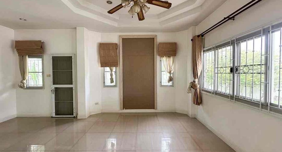 For sale 3 bedrooms house in East Pattaya, Pattaya