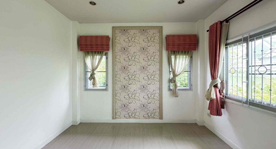For sale 3 bedrooms house in East Pattaya, Pattaya