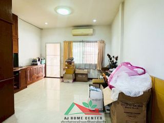 For sale 4 bedrooms townhouse in Bang Khun Thian, Bangkok