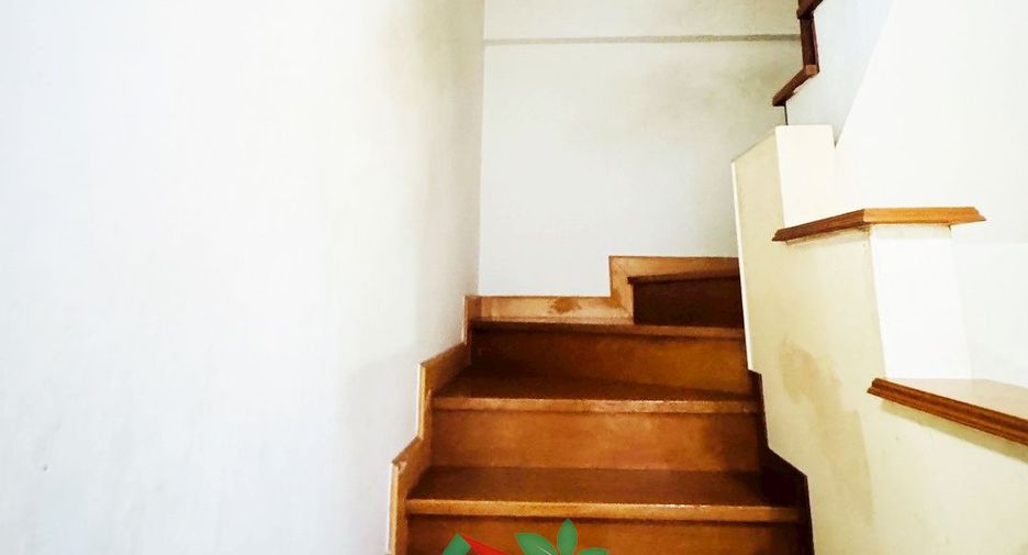 For sale 4 bedrooms townhouse in Bang Khun Thian, Bangkok