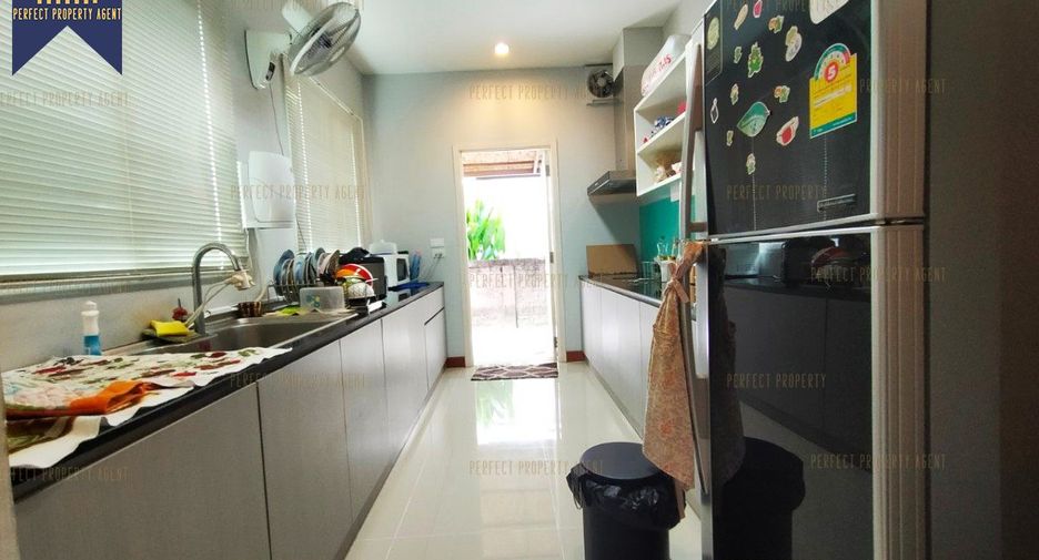 For sale 2 bedrooms house in Saphan Sung, Bangkok