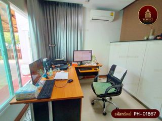 For sale 2 bedrooms house in Saphan Sung, Bangkok