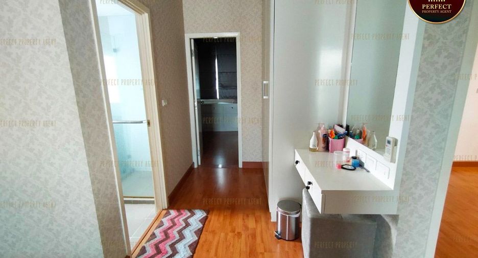 For sale 2 bedrooms house in Saphan Sung, Bangkok