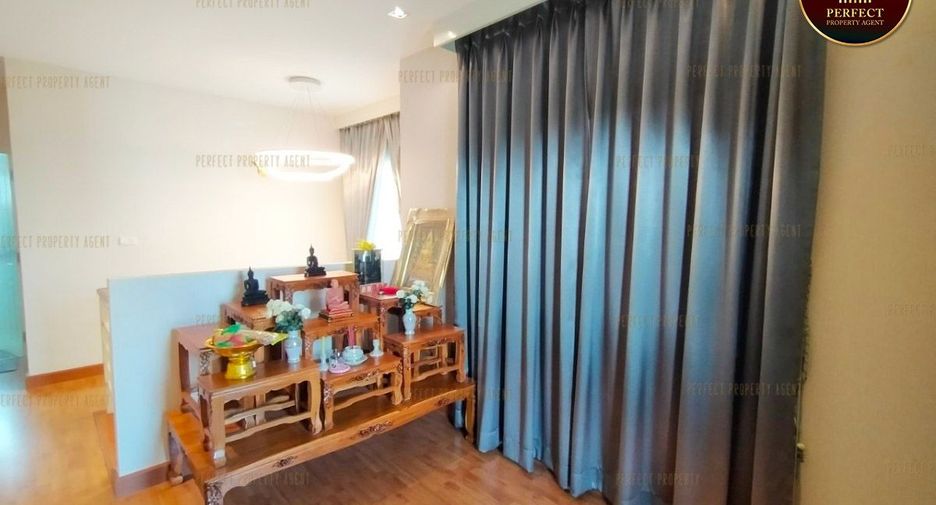 For sale 2 bedrooms house in Saphan Sung, Bangkok