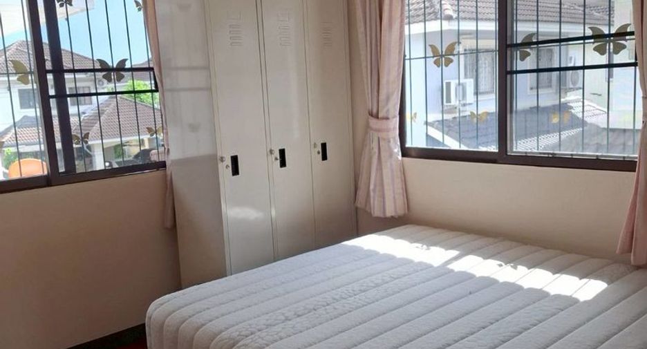 For rent 5 bedrooms house in San Sai, Chiang Mai